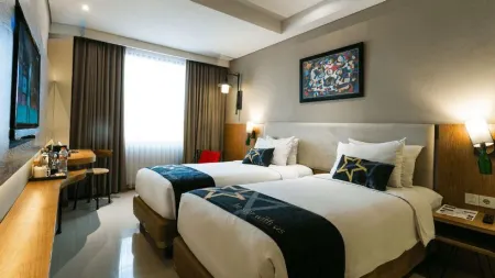 Yellow Star Gejayan Hotel Отели рядом с достопримечательностью «Университет Гаджа Мада»