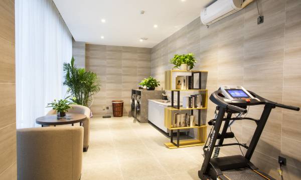 Homeinnplus Hotel (Xi'an City Wall Andingmen Subway Station Branch)