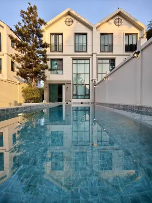 Modern Elegance  Pool Villa