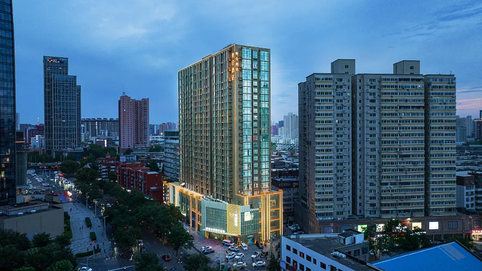 Madison Hotel Zhengzhou Erqi Public Square