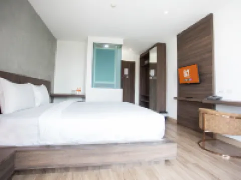 B2 Hat Yai Premier Hotel Hotels near The 60th Anniversary of His Majesty the King’s Accession to the Throne International Convention Center