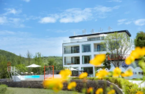 Drunken Cloud Lodge · Cloudveil · Scenic Designer Resort & Boutique Ski Hotel (Anji Yu Village)