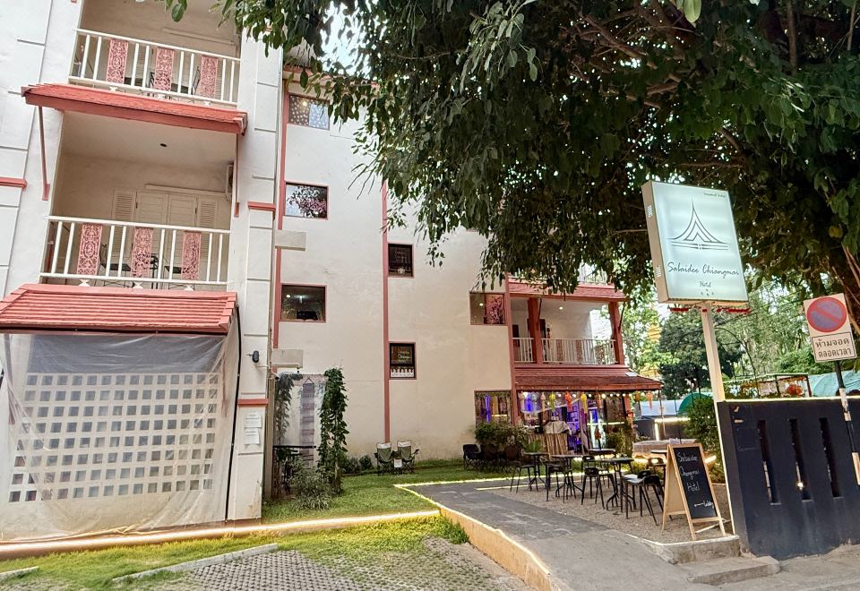 사와디 치앙마이 호텔 로비