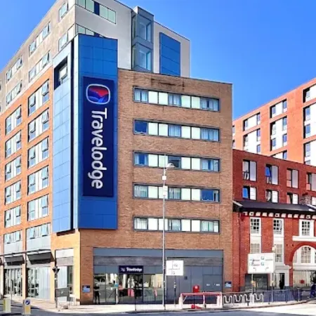 Travelodge Birmingham Central Bull Ring Отели рядом с достопримечательностью «Симфонический Холл»