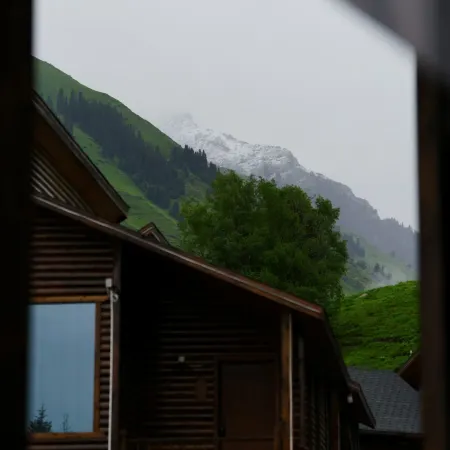 Qiongkushitai Yuemu Mountain Residence Homestay