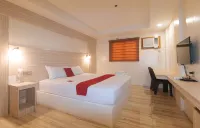 RedDoorz @ Washington Guest House Olongapo