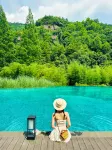 Ahn Lan Xinchang - Infinity Pools