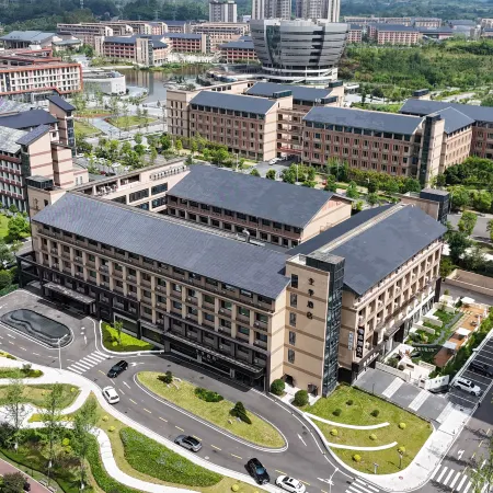 Ruifeng Hotel (Neijiang Normal University North High-speed Rail Branch)