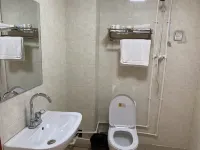 Luqu Ruixiang Hotel