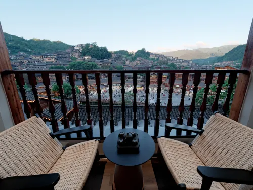 Tianhe Shiguang Homestay (Xijiang Qianhu Miao Village Observation Deck) - Park Yeri