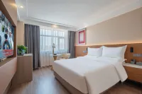 R ROYALSS HOTEL