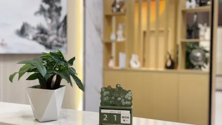 Boya Hotel (Chinatown Market) Отели рядом с достопримечательностью «Zhuhai College of Science and Technology»