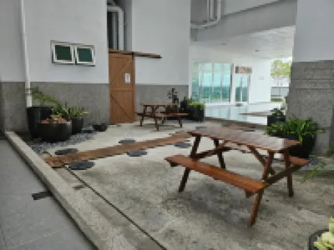 JB Town | Twin Galaxy Couple Studio | 2 pax