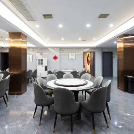 Floral Hotel·Liangpu Homestay (Nanyue Grand Temple Branch, Hengyang Nanyue Hengshan Scenic Area)