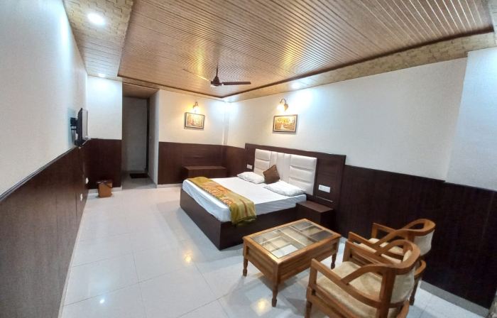 Cottage Club Inn