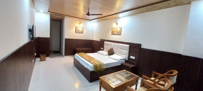 Cottage Club Inn Hotels in Almora