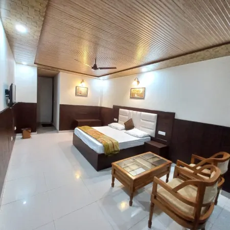 Cottage Club Inn