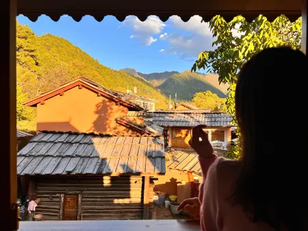 Lanping Shujiawu Township Luoguxuan Hiking Homestay