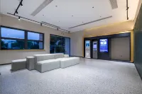 Maxaccom Future Hotel (Jiashan Guigu Technology Park Branch)