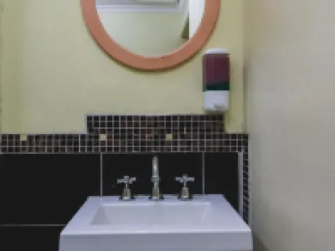 Royal Derby Hotel Hotels in Fitzroy