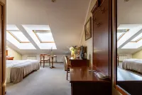 Golden Hotel - 3-Star
