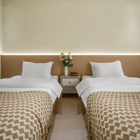 Guling Town First Sees Light Luxury Beauty