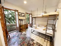 ECO Hostel Hotels in Granada