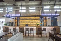 VELAN·蔚藍·果凍海飯店（布魯威斯號沉船店） - 酒吧