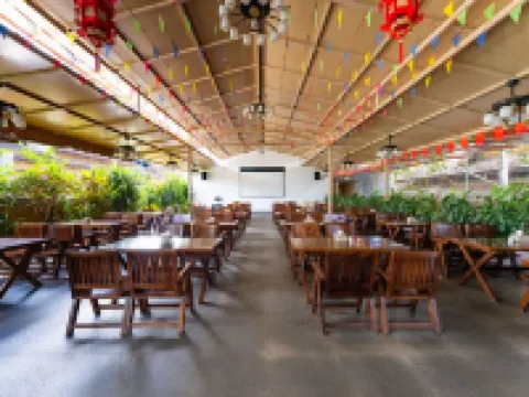西雙版納景洪華美達安可飯店(潑水廣場店) 景洪住宿飯店