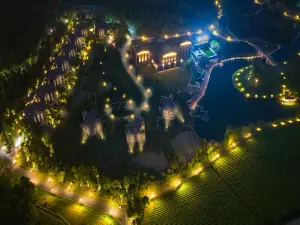 Grand New Century Nanshan Heyuan Hot Spring Resort