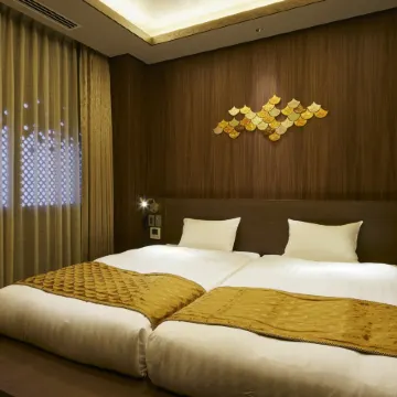 Minn Kanazawa