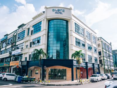 Blenz Hotel