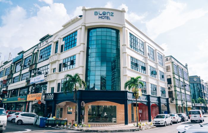 Blenz Hotel