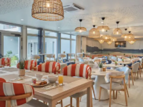 Résidence Odalys L'Orée du Parc Hotels in Royan