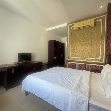 Orova Hotel Отели рядом с достопримечательностью «Комплекс туннелей Кучи»