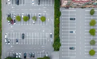 Hongrun S Hotel Loudi - parking
