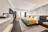 R ROYALSS HOTEL (Luohe Renmin Road Xintiandi Pedestrian Street Branch)