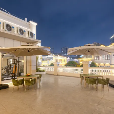 Cat's Faraway Hotel (Nanning Chaoyang Square Sanjie Liangxiang)
