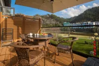 Huilan Inn (Huangshan Shexian Huizhou Ancient City) - con vista montagne