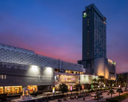 Holiday Inn & Suites RAYONG CITY CENTRE by IHG Hotels in Amphoe Mueang Rayong