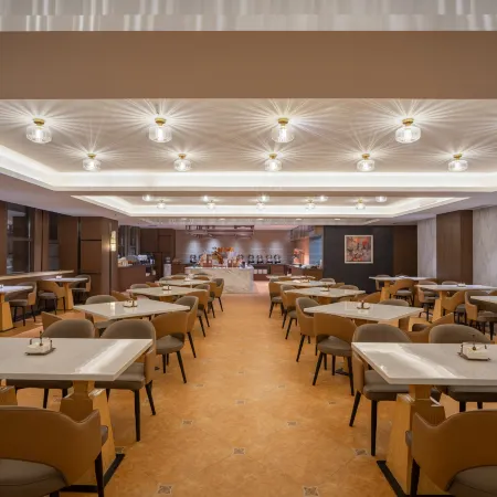 Vienna International Hotel (Kunming Guangfu Road Aegean Shopping Park Branch)
