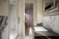 Aria Palace