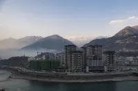 Holiday Inn Express Luding by IHG - con vista montagne