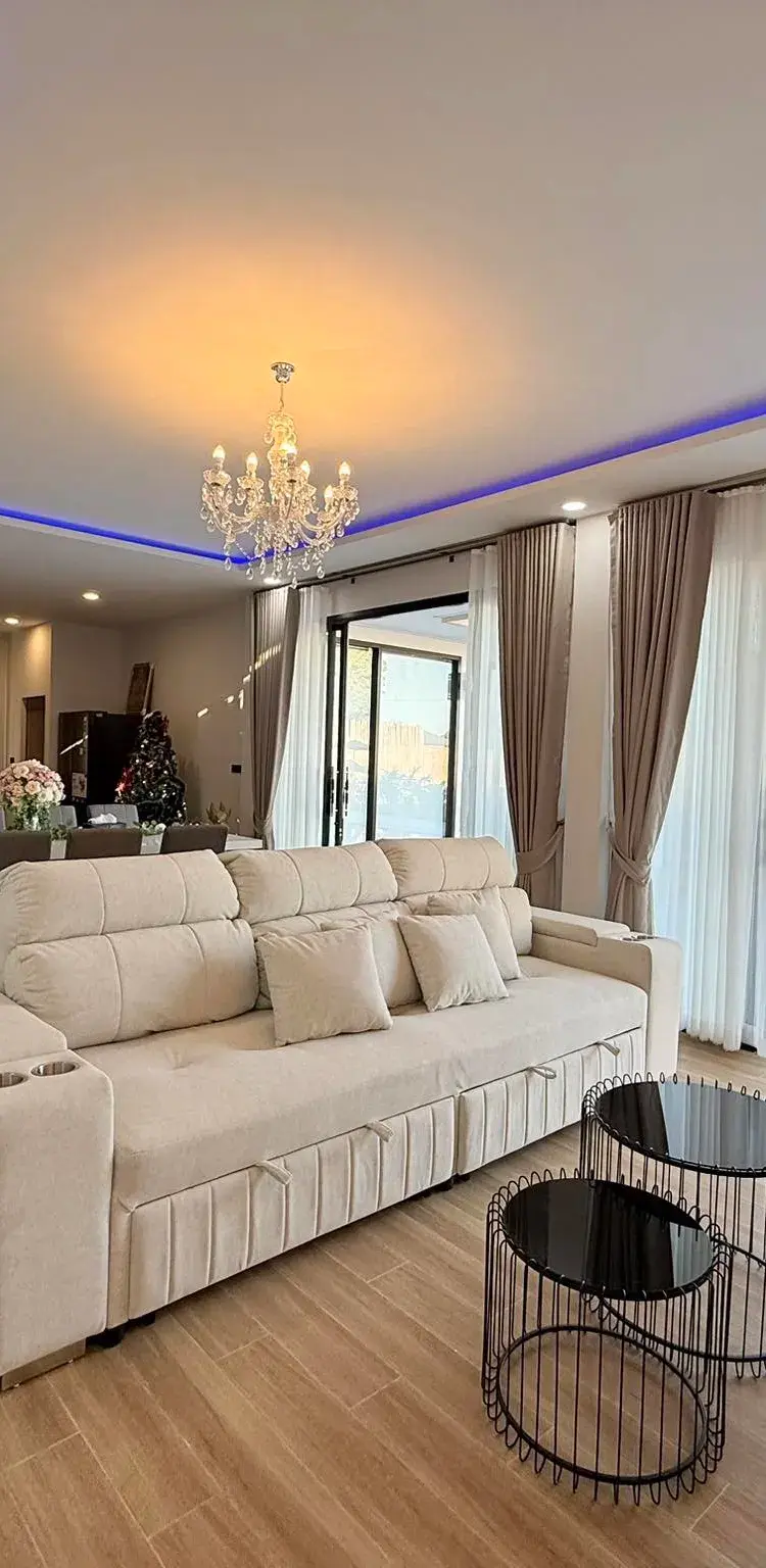 ชาลูมองท์ วิลล่า  Chaloomont Villa
