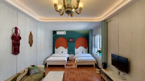 Lihang Courtyard Homestay