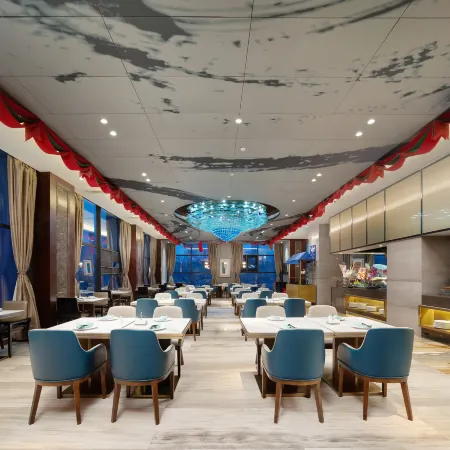 Celebrity City Hotel
