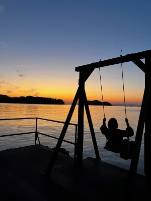 seaside-uwakai