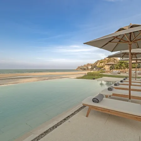 Riva Hua Hin Отели рядом с достопримечательностью «Статуя Будды»