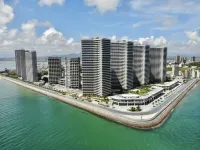 Royal Sea No.1 Sea-view Executive Apartment