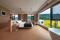 Shanheyue Holiday Homestay (Wuyuan Huangling Scenic Area Branch)